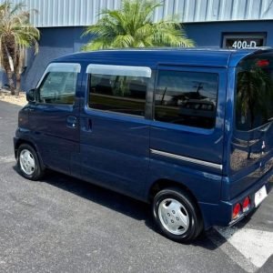 1999 Mitsubishi Minicab Kei Van 4WD – Ultra-Low Mileage JDM Classic