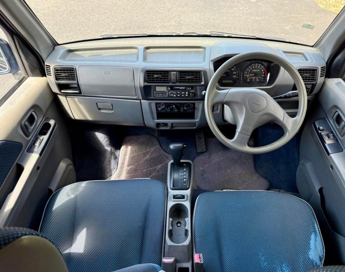 1999 Mitsubishi Minicab Kei Van 4WD – Ultra-Low Mileage JDM Classic - Image 2